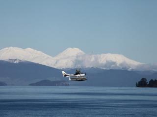 Taupō's Floatplane