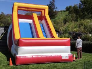 GIANT SLIDE