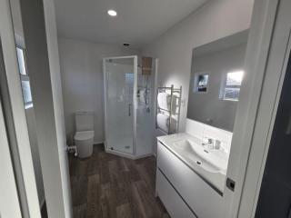 FAMILY BATHROOMS