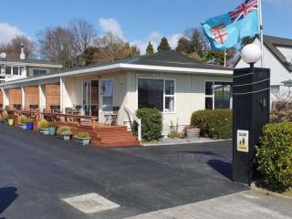 ACCENT ON TAUPŌ MOTOR LODGE