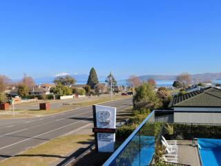 CLOSE TO THE LAKE