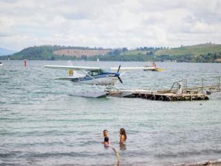 Taupō's Floatplane