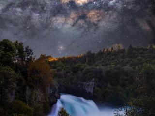 Huka Falls