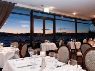 EDGEWATER RESTAURANT AT MILLENNIUM HOTEL AND RESORT MANUELS TAUPŌ