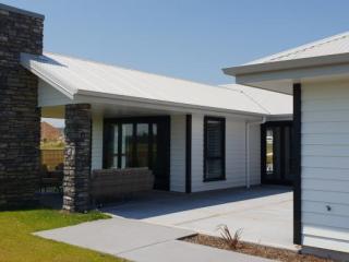 RESIDENTIAL ROOF PAINTING