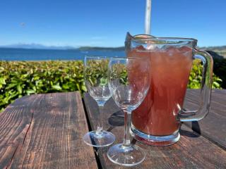 Lakefront Dining 