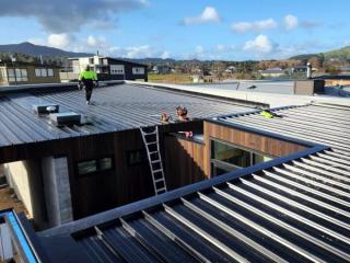 Re Roof