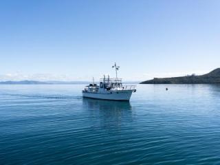 LOLOMA CHARTERS - GREATLAKE ADVENTURES