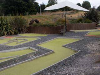 MINI GOLF