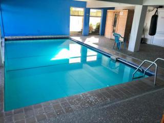 SWIMMING POOL & SAUNA 