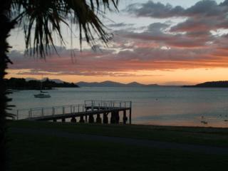 SUNSET DINING