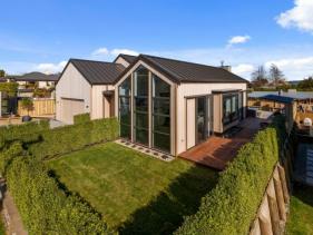 RESIDENTIAL ROOF PAINTING