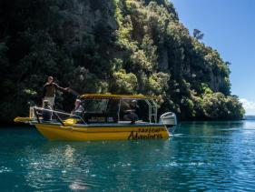 Venture Beyond, Tours & Water Taxi, Lake Taupō