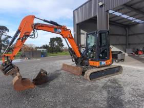 DIGGER HIRE