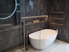 CURATED BATHROOM RETREAT
