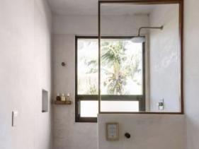 GROUTLESS BATHROOMS
