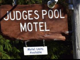 JUDGES POOL MOTEL