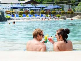 Thermally heated pools