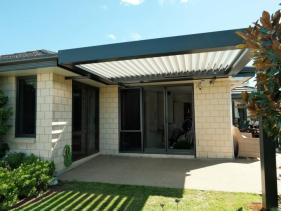 TETTO LOURVE ROOF SYSTEM